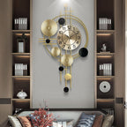 Ceas elegant de perete, cu design modern si elemente nautice, mecanism silentios si finisaj metalic elegant