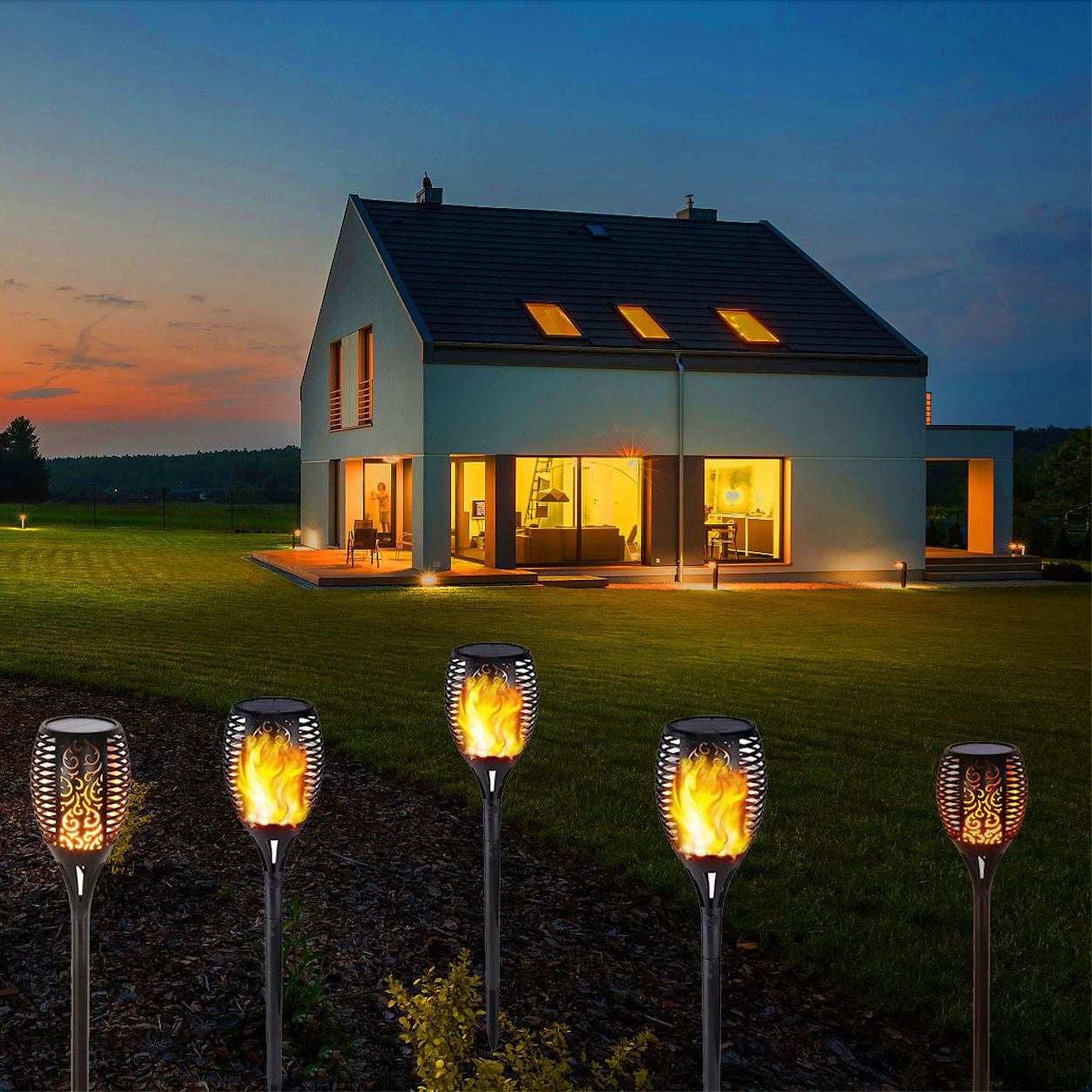 Lampă solara tip torta cu efect flacara, varianta mare 78cm, 96LED