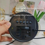 Ceas desteptator digital LED 4, 4" cu afisaj color, comanda vocala si alarme personalizabile - trezeste ecranul