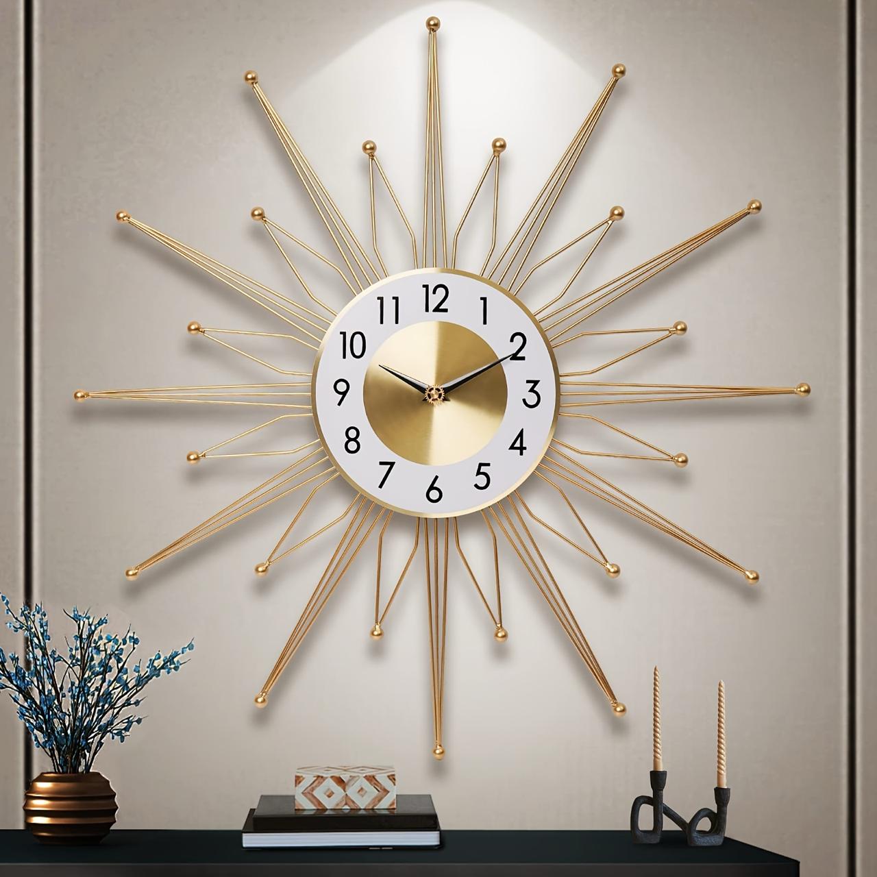 Ceas elegant de perete, cu design modern si elemente nautice, mecanism silentios si finisaj metalic elegant