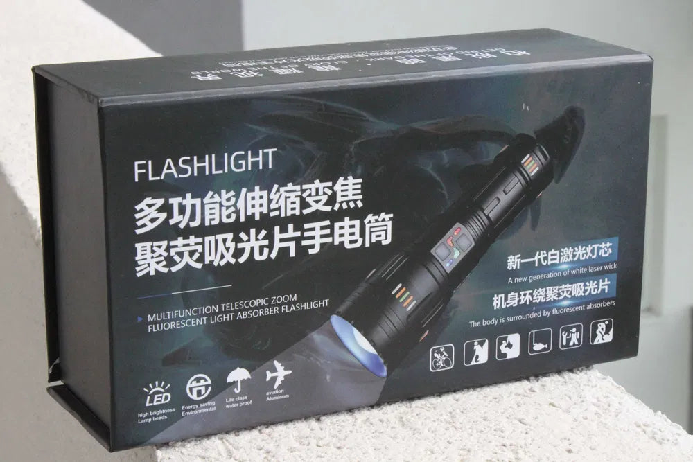 Lanterna profesionala cu LED laser, 5km raza actiune, 30000 lumeni