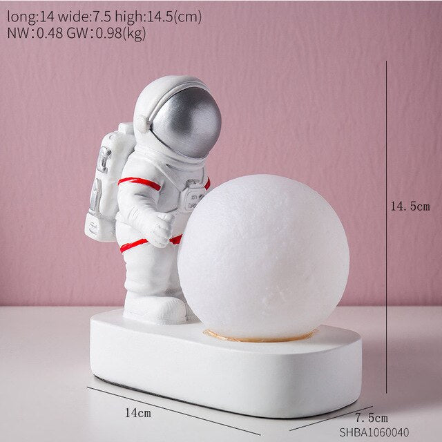 Lampă LED Astronaut cu Luna – Veioza ambientala pentru copii si decor modern